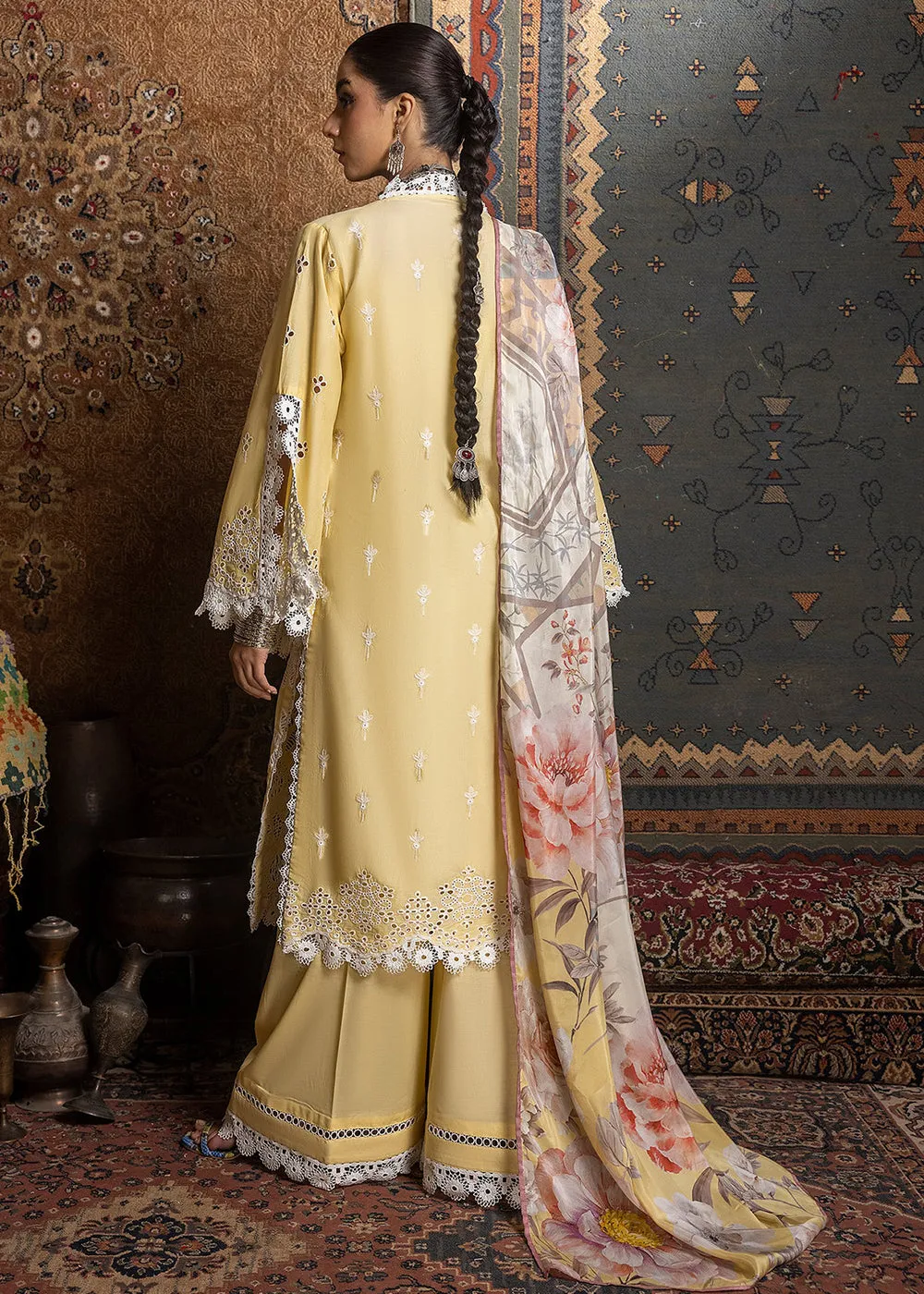 Adan's Libas Embroidered Lawn 2024 by Ayesha Zia | 5517