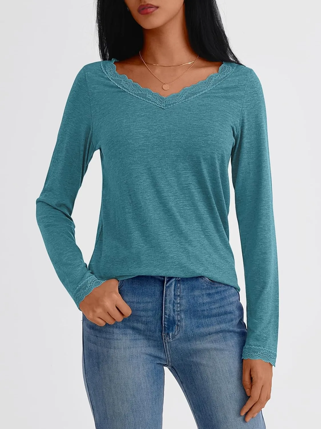 AUTOMET Long Sleeve T Shirts for Women Lace V Neck Casual Cute Tops Loose Fit Fall Winter Basic Clothing