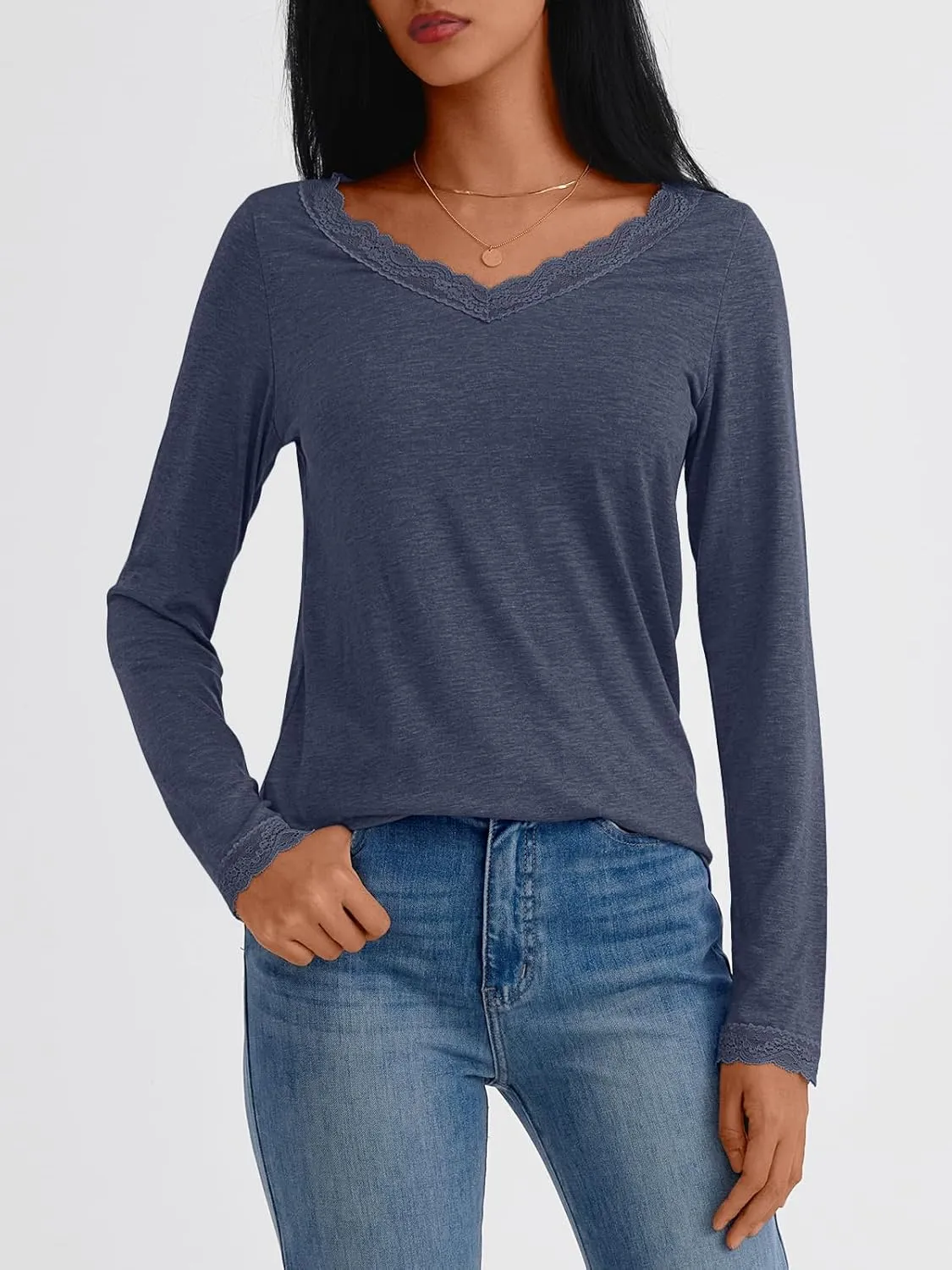 AUTOMET Long Sleeve T Shirts for Women Lace V Neck Casual Cute Tops Loose Fit Fall Winter Basic Clothing