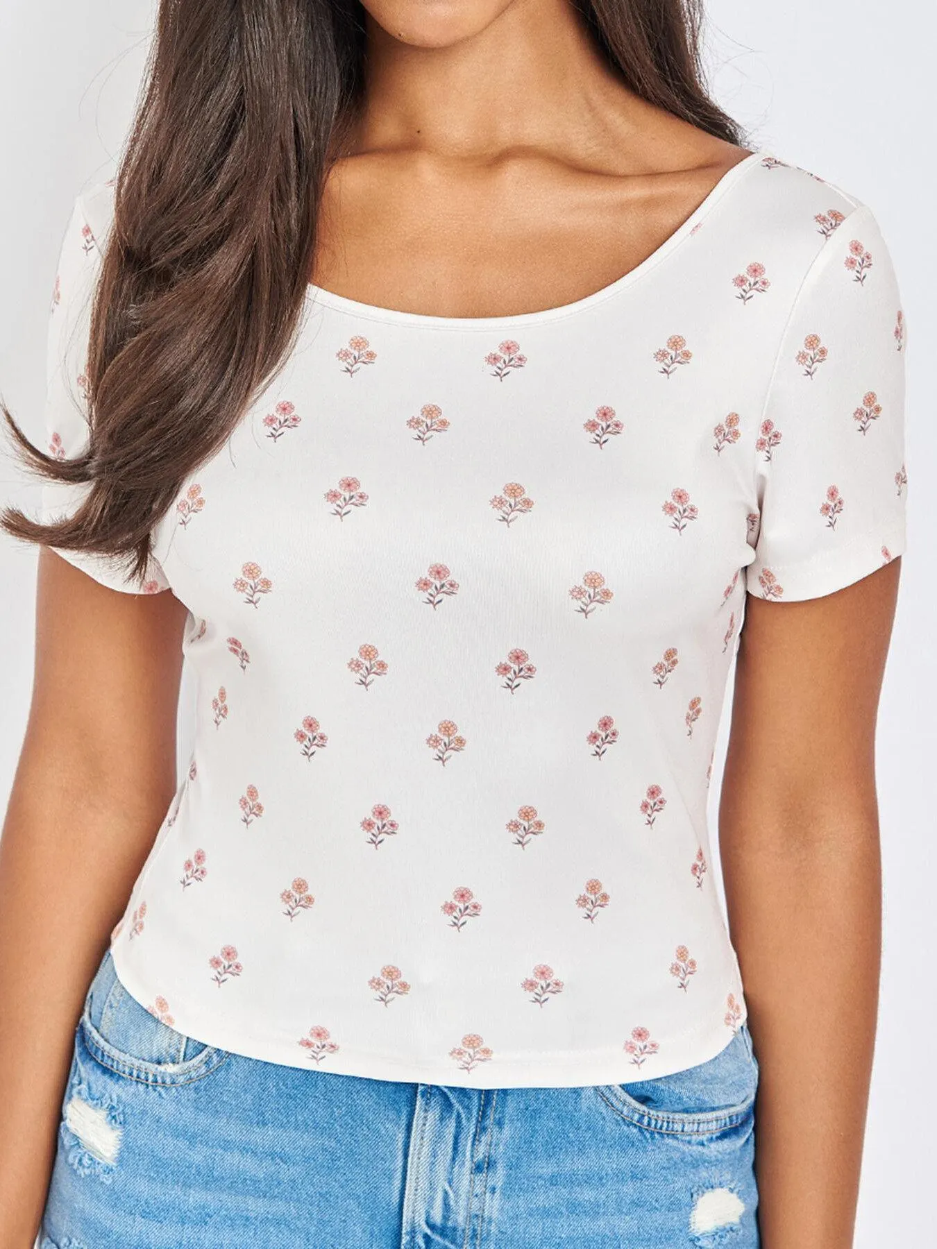 Ditsy Floral Backless Crop Top