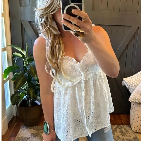 Embroidered White Lace Cotton Sleeveless Blouse