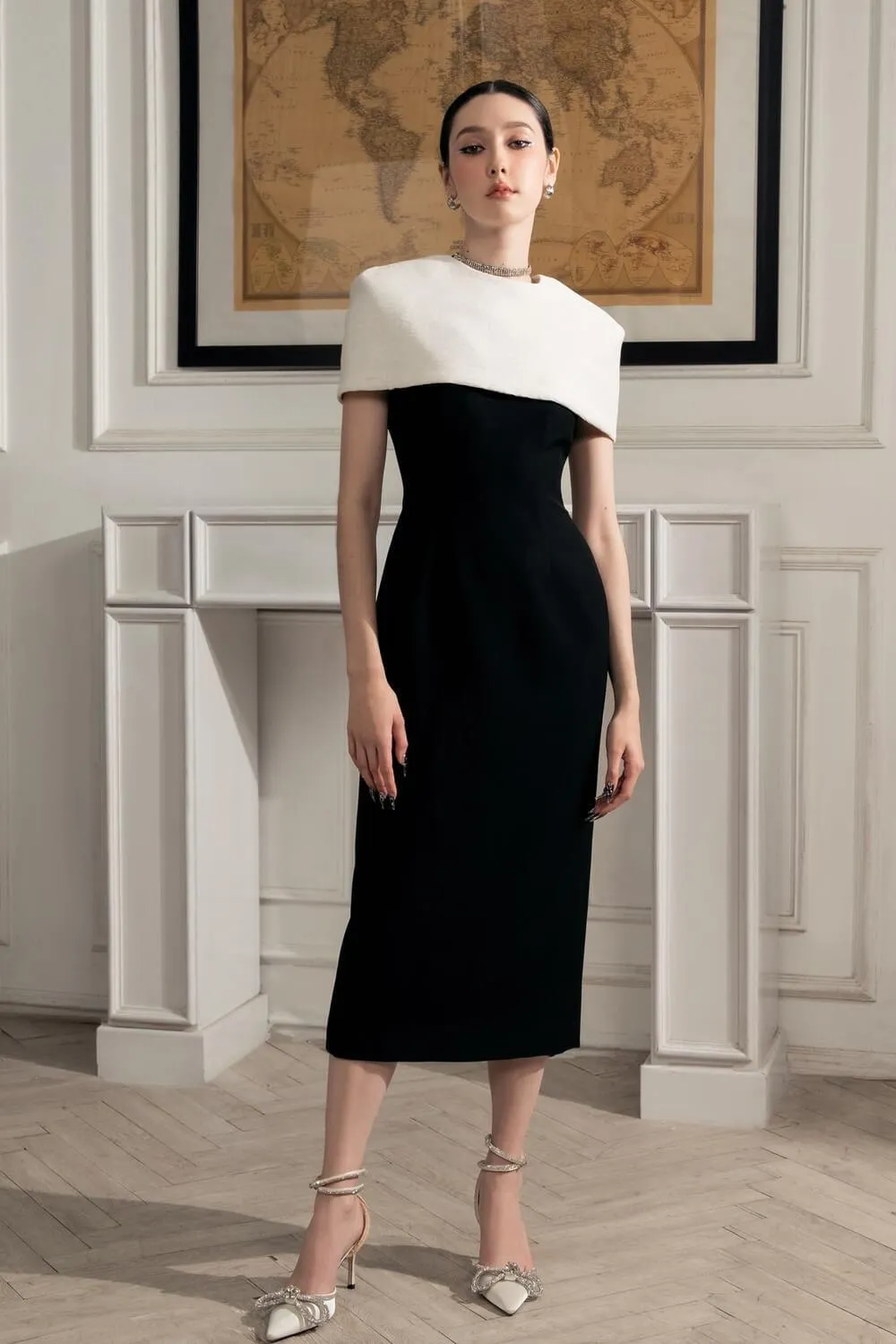 Scarlett Round Neck Ribbed Cotton Cape