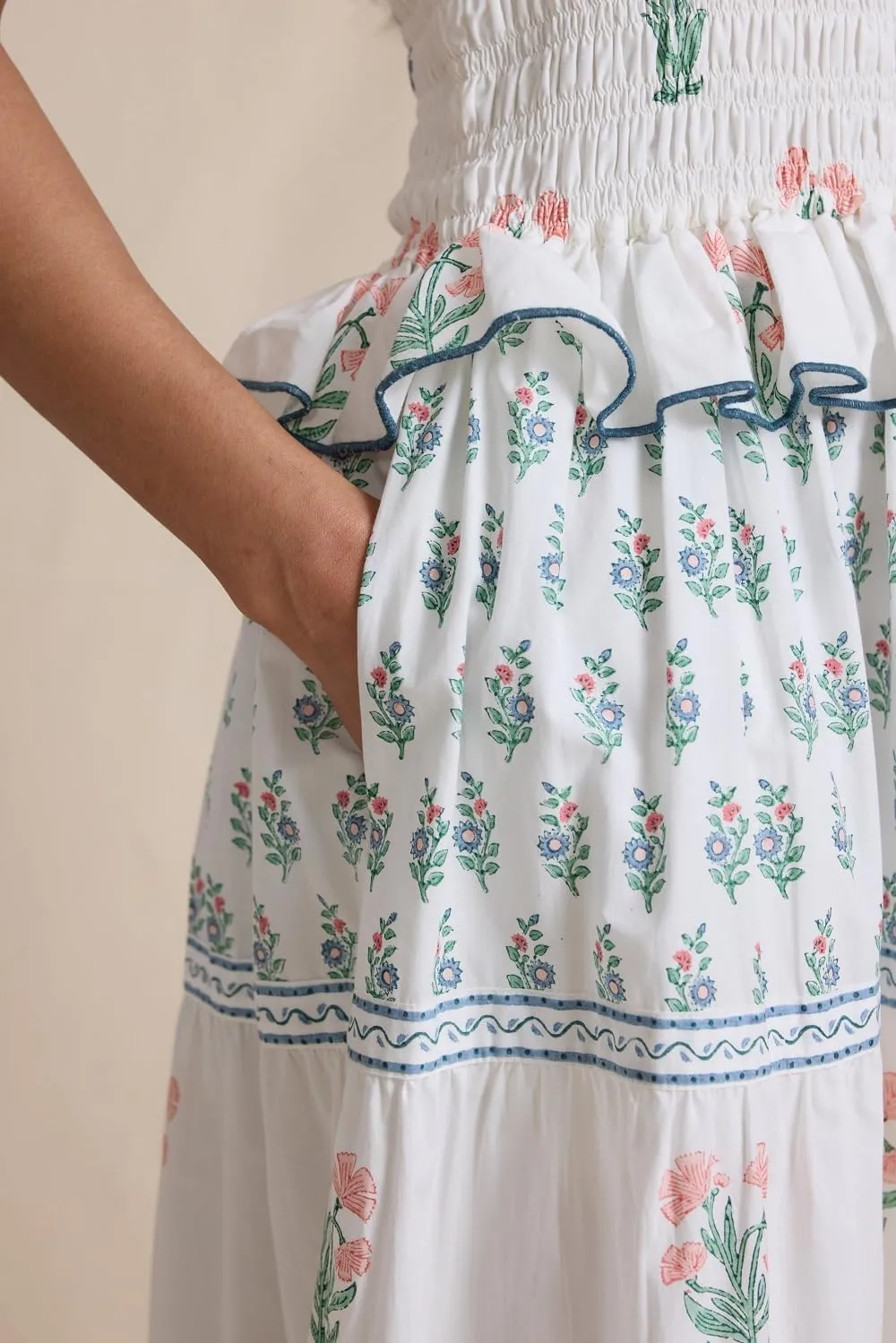 Women Floral Boho Maxi Dress Graphic Spaghetti Strap Long Dress Tiered Flowy Cami Dress Backless Beach Dress